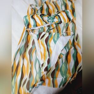 Colorful Wave Pattern Bikini Set